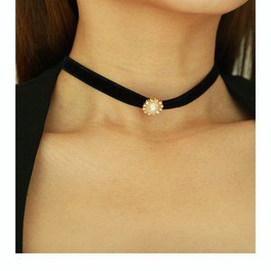 Acrylic pearl high protection color gold plated neck ring for women